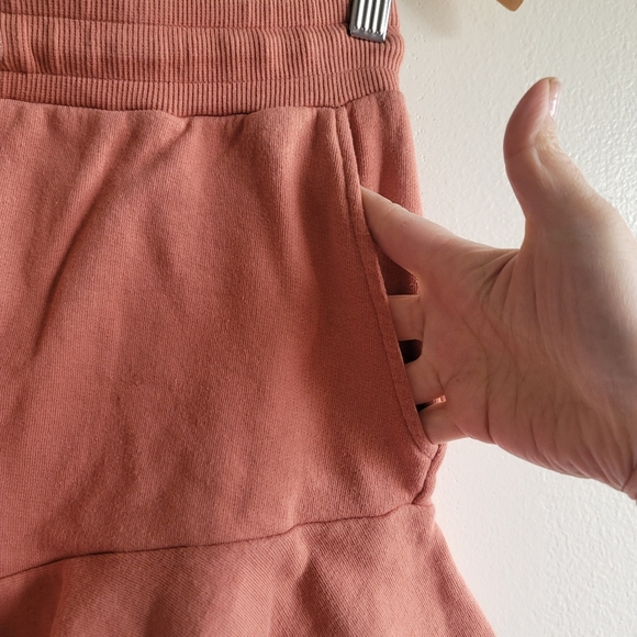 Nation LTD, Aviva Ruffle Drawstring Gym Shorts, in Sedona,  Size Medium - Picture 7 of 9